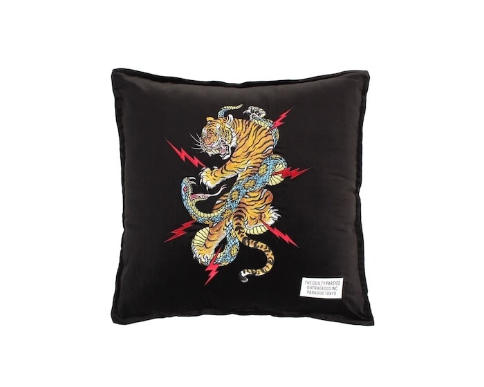 WACKO MARIA TIM LEHI / VELVETEEN CUSHION