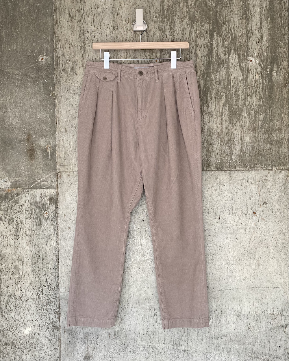 nonnative DWELLER CHINO TROUSERS RELAXED FIT COTTON CORD OVERDYED